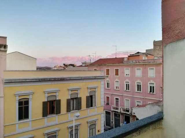 Liberty Suite Cagliari Exteriör bild